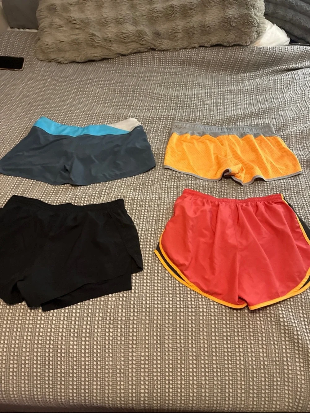 Nike women running shorts bundle of 4 in size Large